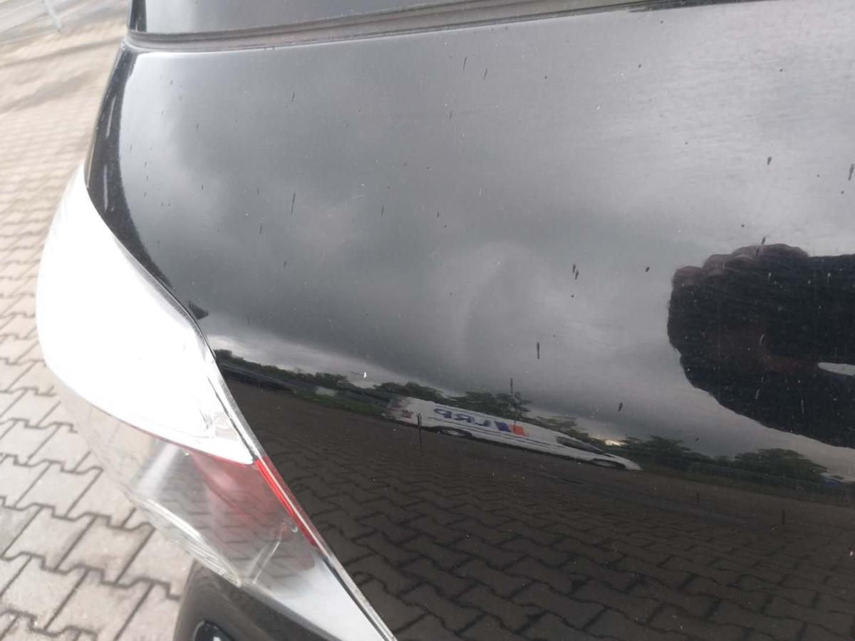 Mitsubishi Outlander 1 original Heckklappe mit Heckscheibe X42B Black Bj.2005